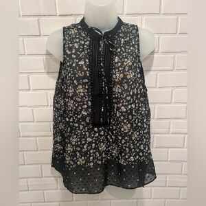 Q & A women black floral minimalist  sleeveless beautiful blouse/size M